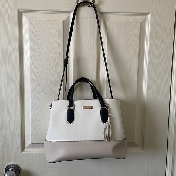 Kate spade 2 way bag. - Picture 2 of 4